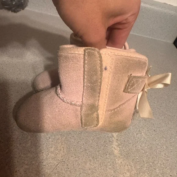 UGG  Pink infant size 2 Boots Sherpa lined