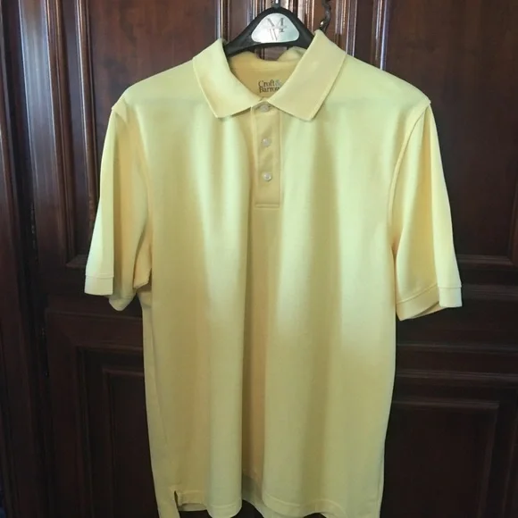Croft & Barrow Men’s  Yellow polo shirt  Size L