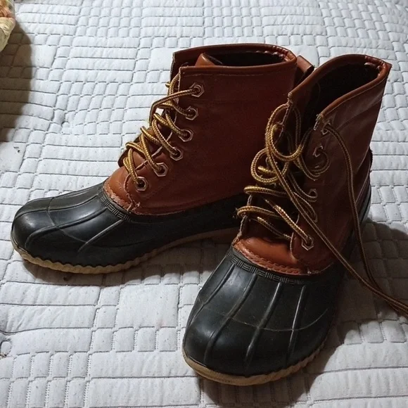 Canyon Creek size 4 youth boots