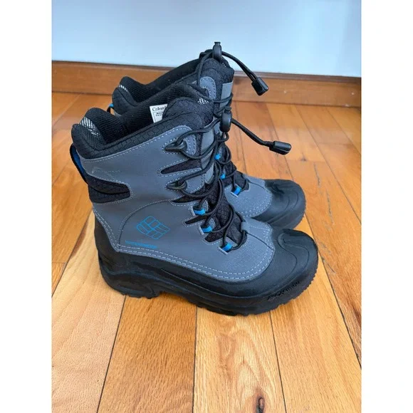 Columbia Kids' Bugaboot Celsius waterproof insulated winter boots size 5