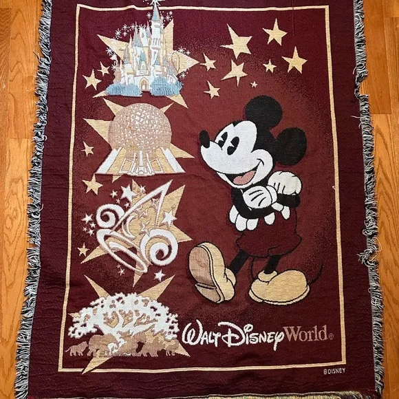 Disney Magic Kingdom DWorld MICKEY MOUSE Knit Blanket Size 54”X45”