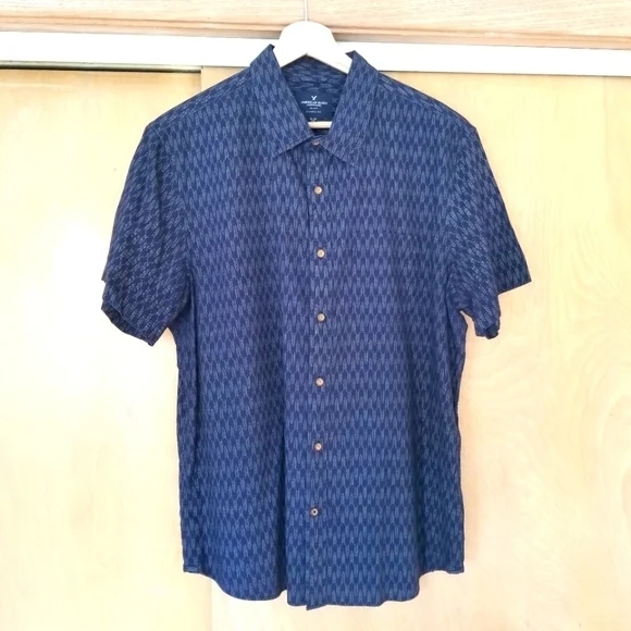 AE Classic Fit Short Sleeve Patterned Button Down
