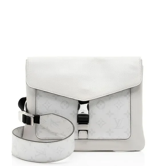Louis Vuitton Monogram Chalk Taiga Leather Outdoor Flap Messenger