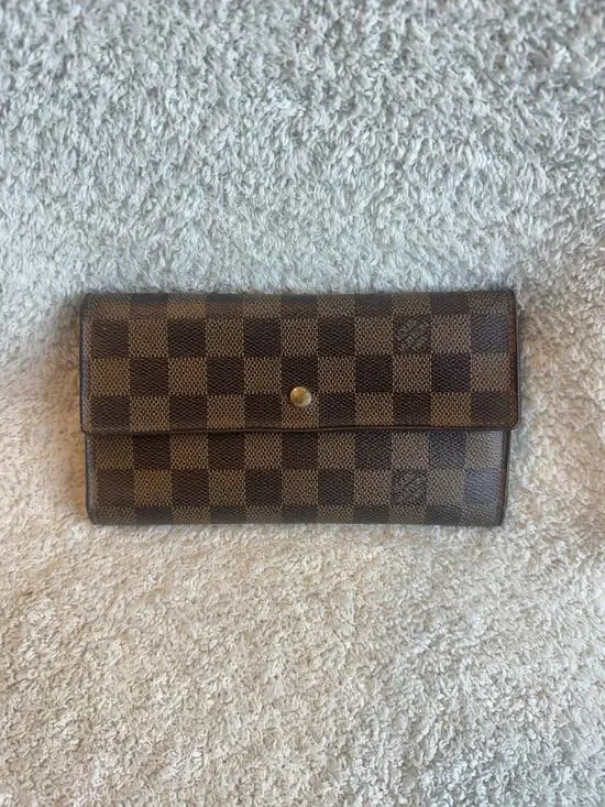 Louis Vuitton Damier Ebene Sarah Wallet