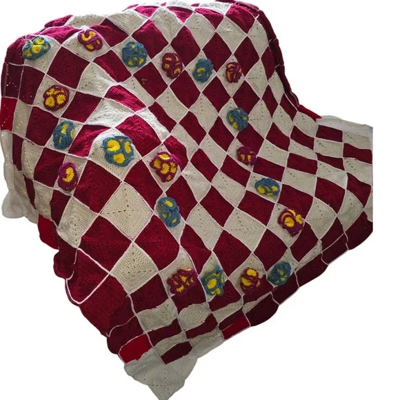 Vintage Handmade Crochet Afghan Blanket‎ Red Cream Checkered 3D Floral Applique