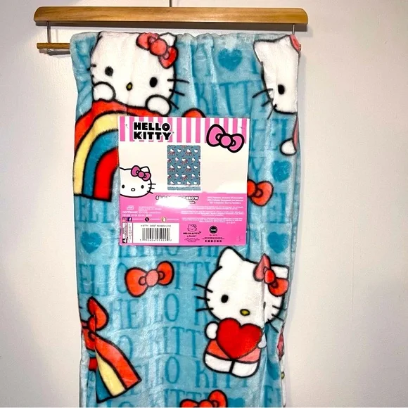Sanrio Hello Kitty Sweet Rainbow Love Blanket