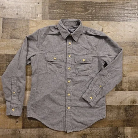 Abercrombie & Fitch‎ Flannel Shirt Men's Size Small Gray Button Front Casual