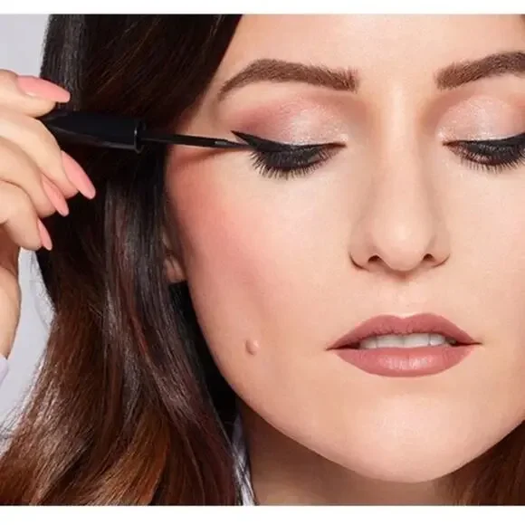 Younique Moodstruck Precision Black Liquid Eyeliner