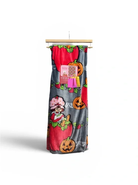Festive Pumpkin & Strawberry Plush Throw Blanket - Gray & Red