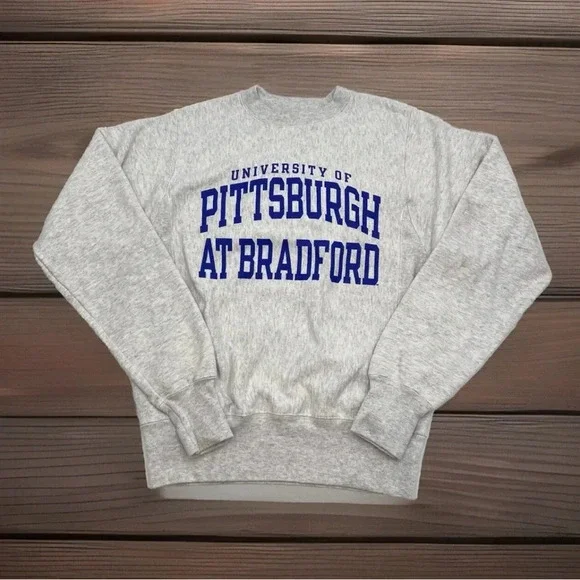 University‎ of Pittsburgh at Bradford Crewneck Men’s XS Sweatshirt Pullover Gray