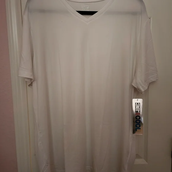Men's White V-Neck Tee by 32 Degrees