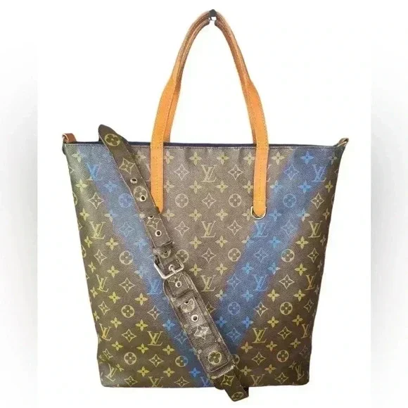 Louis Vuitton V Jour Blue Tote Crossbody Bag In Monogram Cambas.