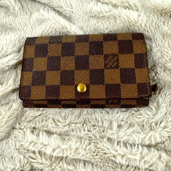 Louis Vuitton Damier Ebene Wallet | Classic Canvas | Authentic