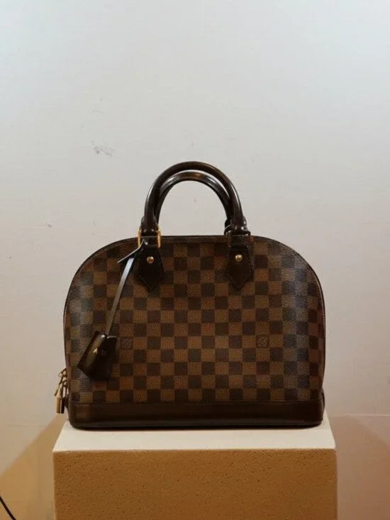 Louis Vuitton Damier Alma
