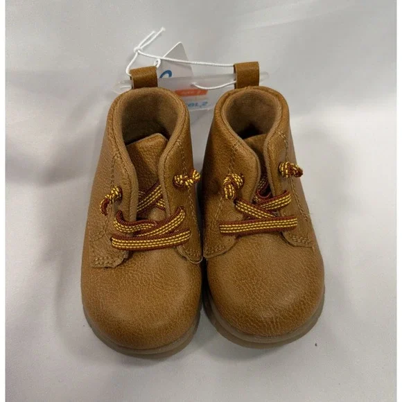 Cute NWT baby/toddler BOOTS SIZE 3 Carters Brand Baby Boots