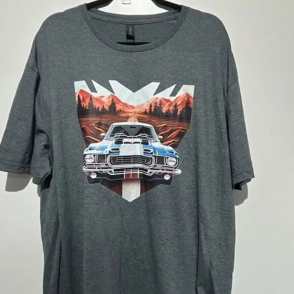Gildan Softstyle Men's Gray Classic Car Short Sleeve Graphic T-Shirt‎ Size 2XL