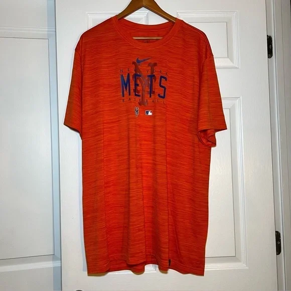 The Nike Tee Dri-Fit NY Mets Orange Short Sleeve Shirt