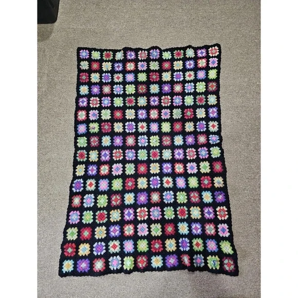 Handmade Crochet‎ Granny Square Throw Blanket Non-Standard Multicolor Vintage