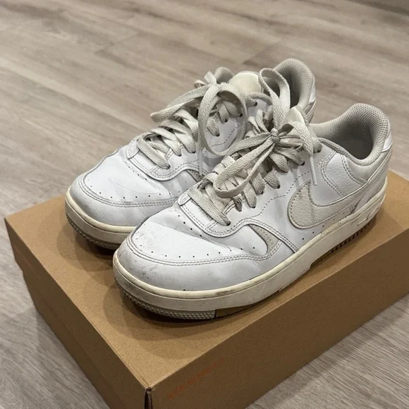 Nike White Women's Sneakers