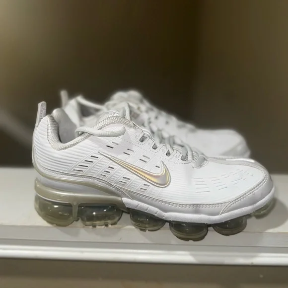 Women’s Nike VaporMax