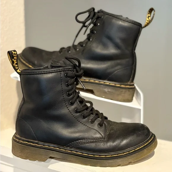 Dr. Martens Doc 1460 J Combat Boots Kids Youth Size 3Y Black Leather Side Zip