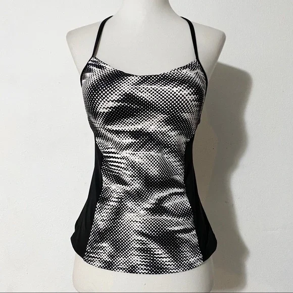 NIKE Black and White Sports Top