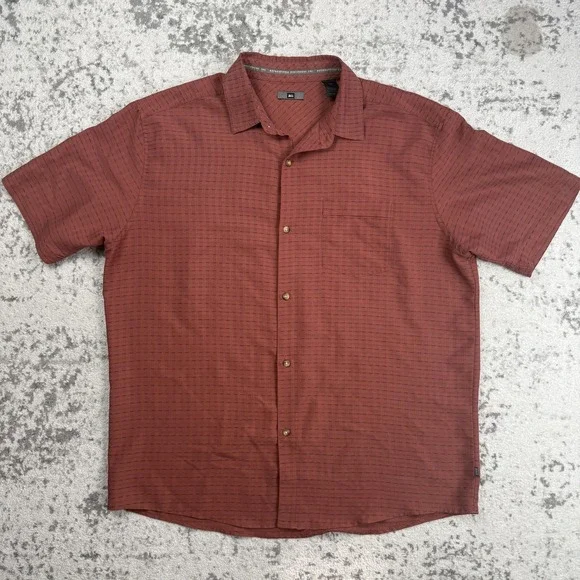 REI Shirt Mens XL Red Geometric Short Sleeve Button Up Casual Outdoor