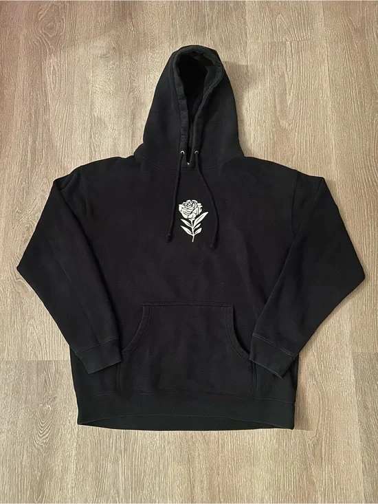 Rare Elevation Worship “Graves Into Gardens” Black Hoodie Christian Merch Size L