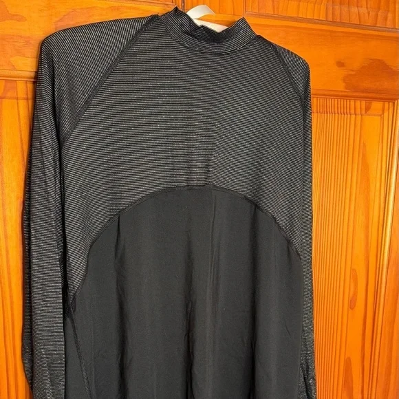 NIKE DRI FIT MOCK TURTLENECK XXL GOLD/BLACK TOP