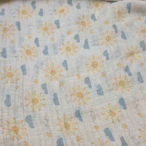 Walgreens Sun and Cloud Cotton Muslin Baby‎ Swaddle Blanket White Yellow Blue