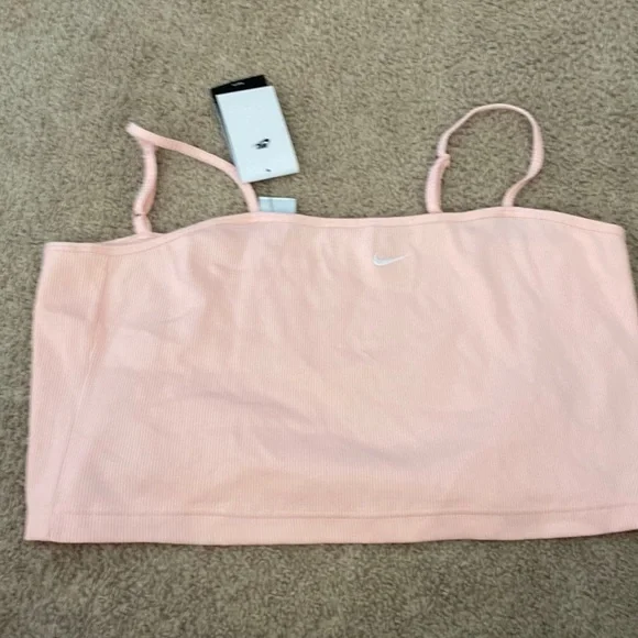 NWT XXL Nike Tight fit crop tank