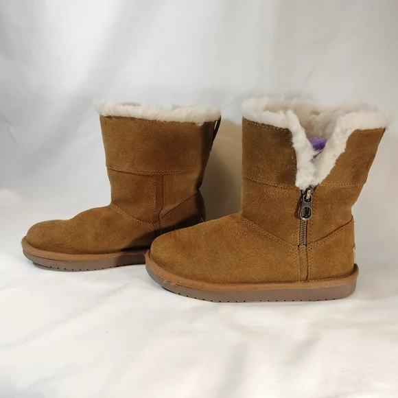Koolaburra by‎ UGG; Aribel; Tan Suede Boots with Cream Fur Lining