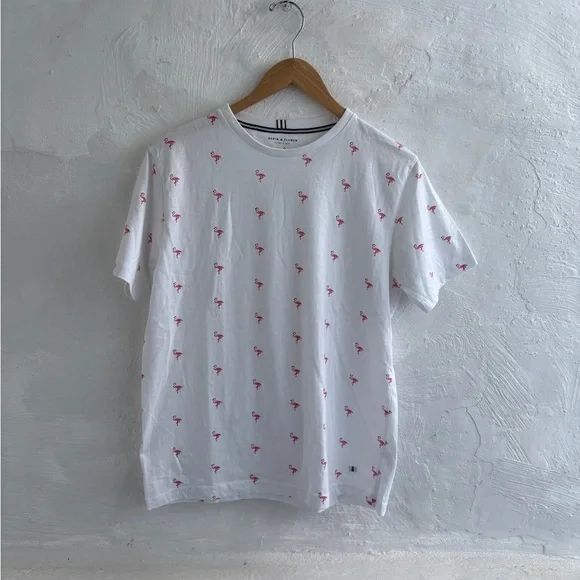 Men’s denim & flower flamingo tee