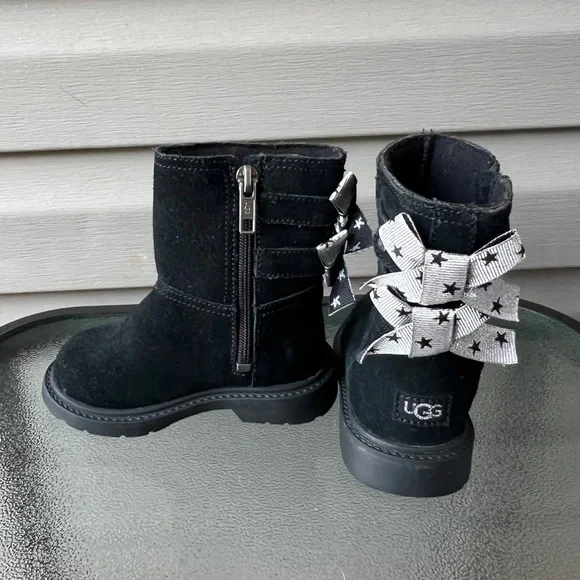 Kids Toddler UGG 1115833T Black Silver Bow Boots  Toddlers Sz 6