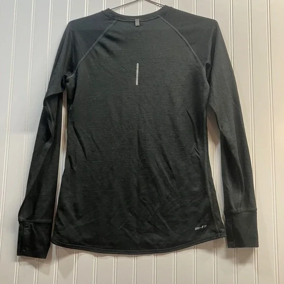 Nike Running Dri-FIT Long Sleeve Top Black Thumbholes Women M Reflective Wicking