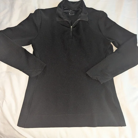 Nike Women's Small Black Dri-Fit Long Sleeve‎ Quarter Zip Sweatshirt
