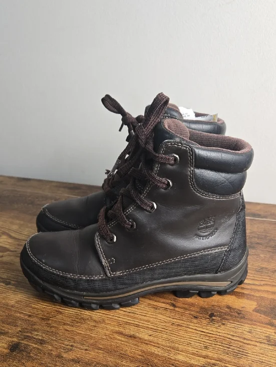 Timberland Boys Premium Brown Leather Boots Mid Waterproof Sz 1.5 Streetwear