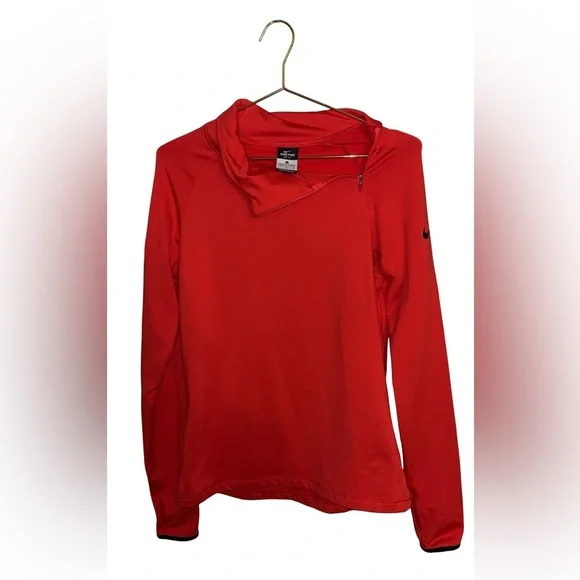 Nike Pro Women’s Orange Athletic Shirt Size Large P2P‎ 19”