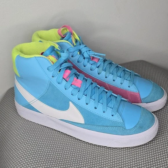 Youth 6.5 Nike Blazer Mid 77‎ GUC - Baltic Blue Pink Glow