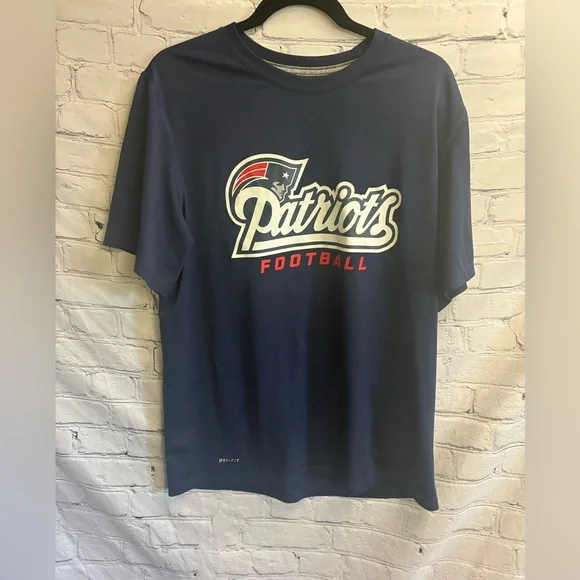 Nike NFL On Field Dri Fit‎ New England Patriots Mens Large Blue Football T Shirt