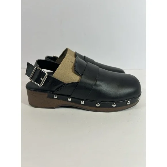 NWOT ZARA KIDS/ STUDDED BUCKLED CLOGS SIZE US2 (8.2 Inches),EU33