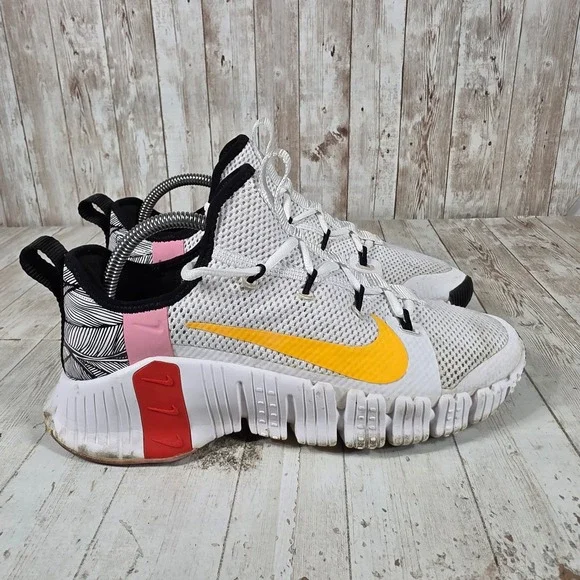 Nike Free Metcon 3 Womens Training Shoes White Yellow CJ6314-181 Womens 9.5