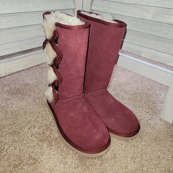 Koolabura by UGG Burgundy Suede Boots with Fur Lining - youth 5‎