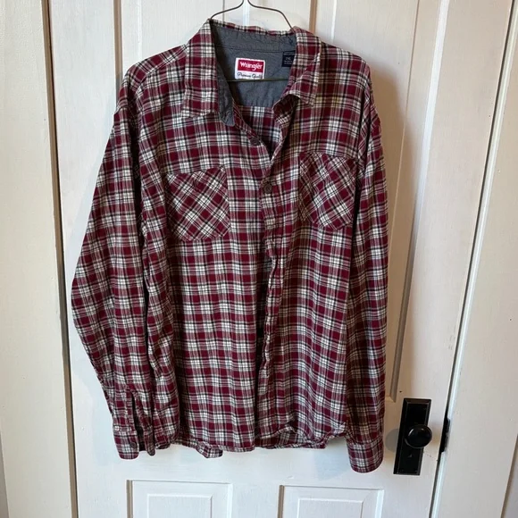 Wrangler Burgundy Plaid‎ Long Sleeve Shirt