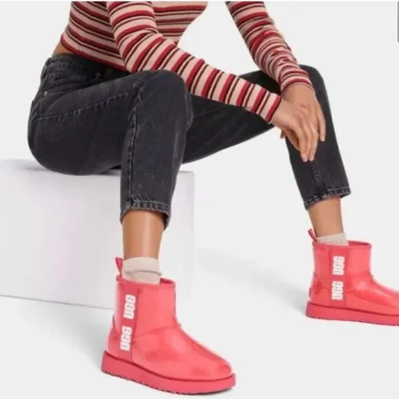 UGG Pink Classic Clear Mini Boots Shearling Waterproof Winter Big Girls‎ Size 4