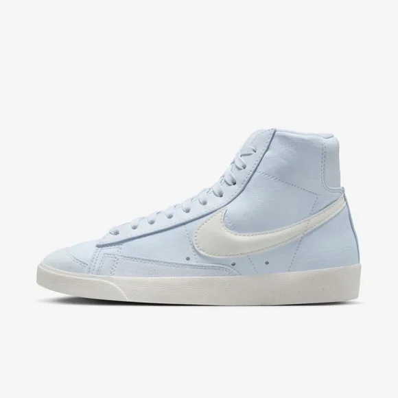 Women's Nike Blazer Mid '77 Next Nature Blue Tint/Summit White great condition