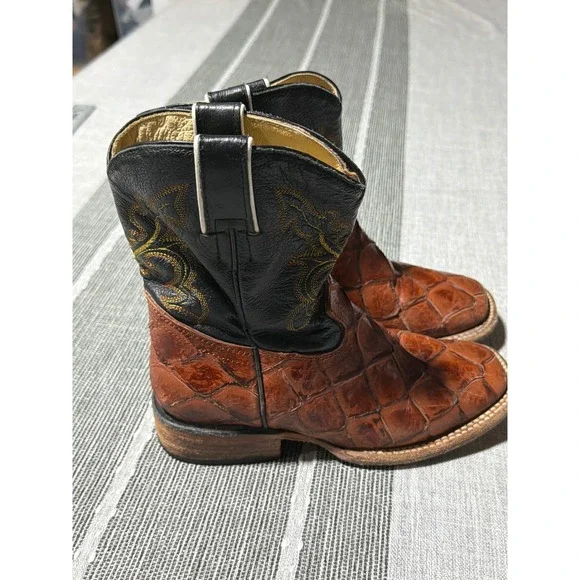 Kids Western Cowboy Boots Brown Faux Alligator Square Toe Black Shaft Stitched‎