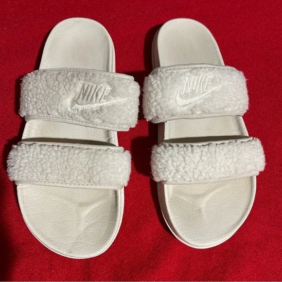 Nike Off Court Duo Sherpa Slide Sandals White Woman's Size 10 Shoes DX0555-002
