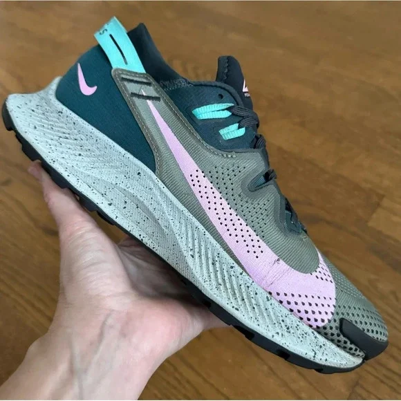 Nike Women's Pegasus Trail 2 Spiral Sage CK4309-300 Trail Running size 9.5