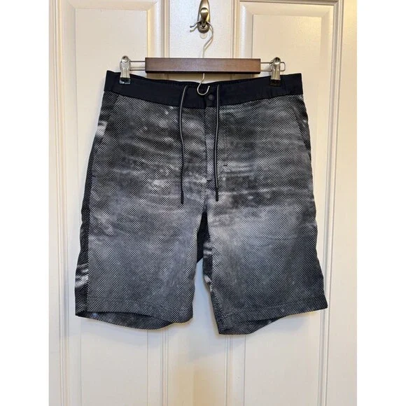 Lululemon El Current Board Shorts Size 34 10
